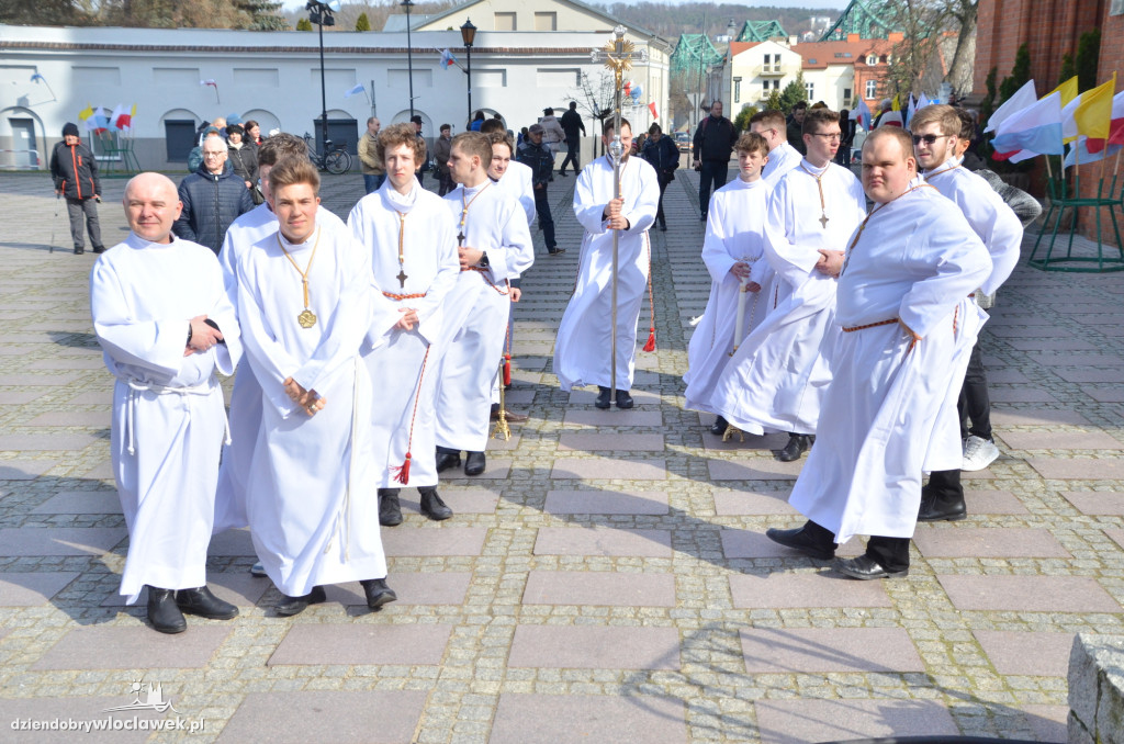 Prymas Polak i kardynał Nycz w katedrze