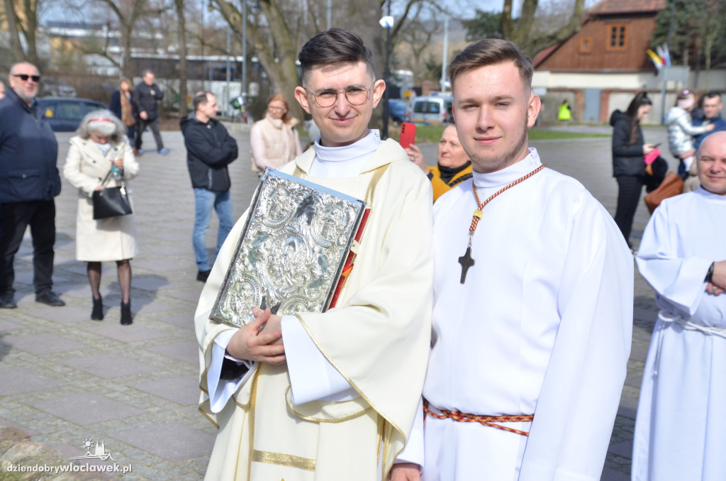 Prymas Polak i kardynał Nycz w katedrze