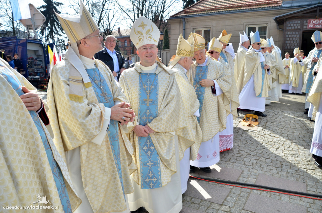 Prymas Polak i kardynał Nycz w katedrze