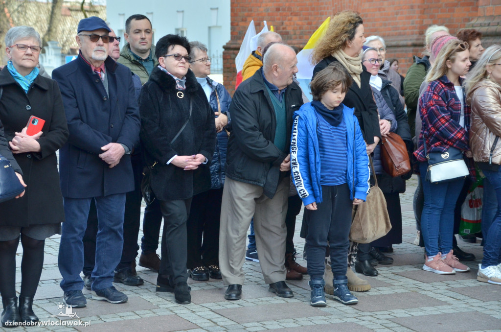 Prymas Polak i kardynał Nycz w katedrze