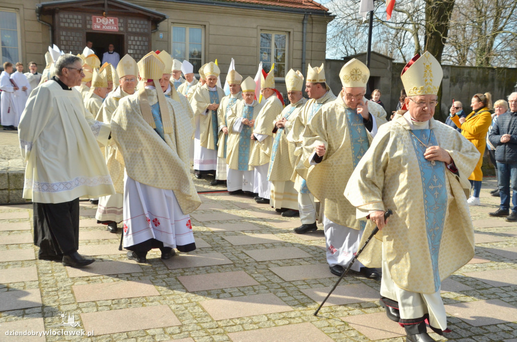 Prymas Polak i kardynał Nycz w katedrze
