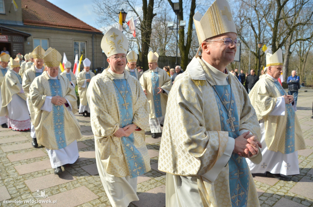 Prymas Polak i kardynał Nycz w katedrze