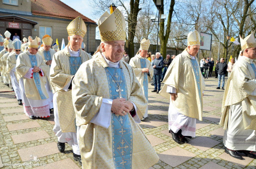 Prymas Polak i kardynał Nycz w katedrze