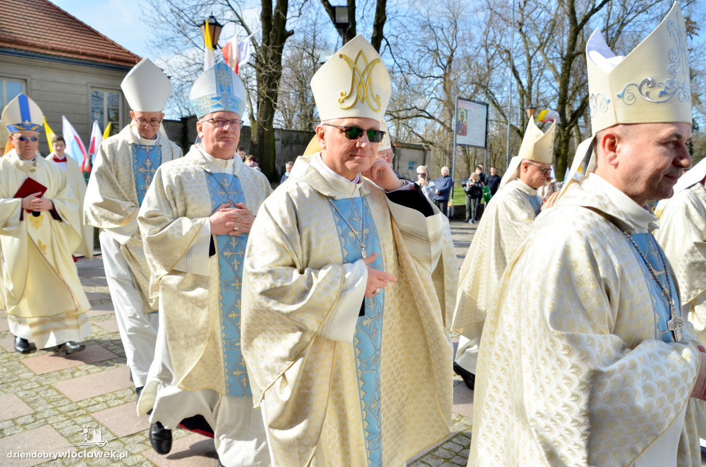 Prymas Polak i kardynał Nycz w katedrze