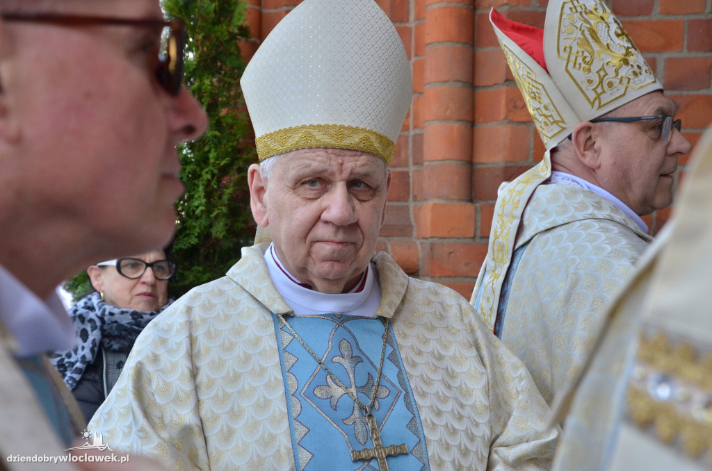 Prymas Polak i kardynał Nycz w katedrze