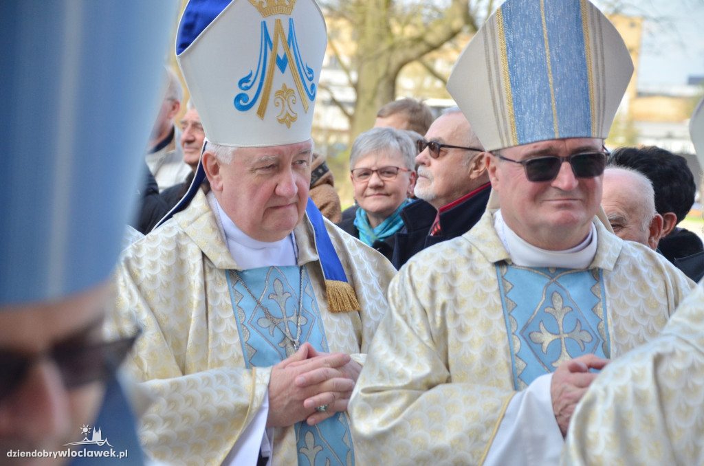 Prymas Polak i kardynał Nycz w katedrze