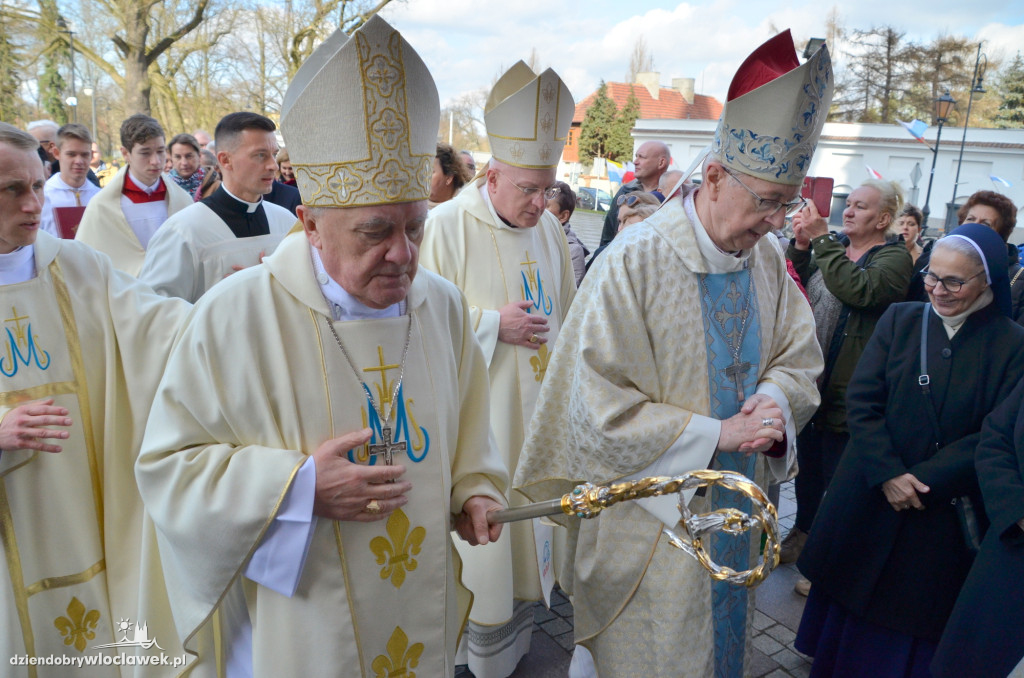 Prymas Polak i kardynał Nycz w katedrze