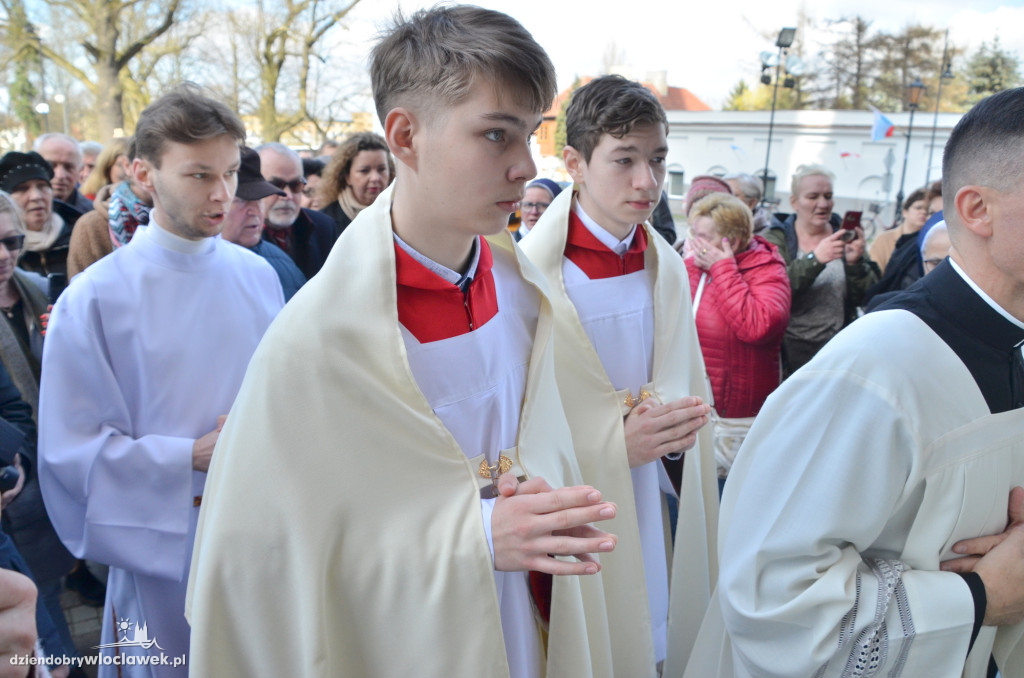 Prymas Polak i kardynał Nycz w katedrze