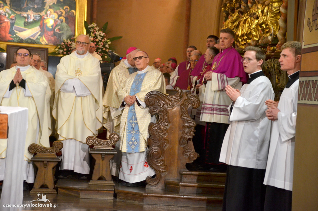 Prymas Polak i kardynał Nycz w katedrze