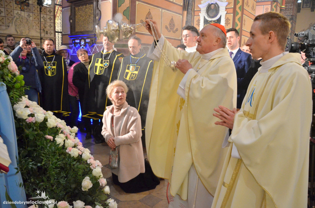Prymas Polak i kardynał Nycz w katedrze