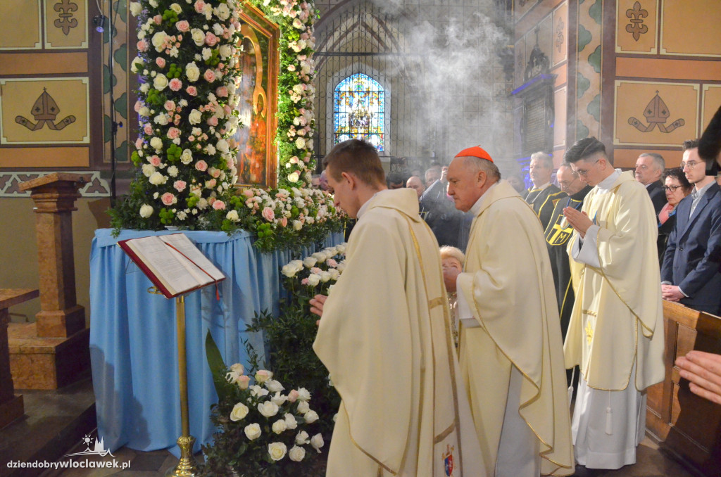 Prymas Polak i kardynał Nycz w katedrze