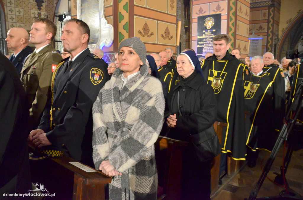 Prymas Polak i kardynał Nycz w katedrze