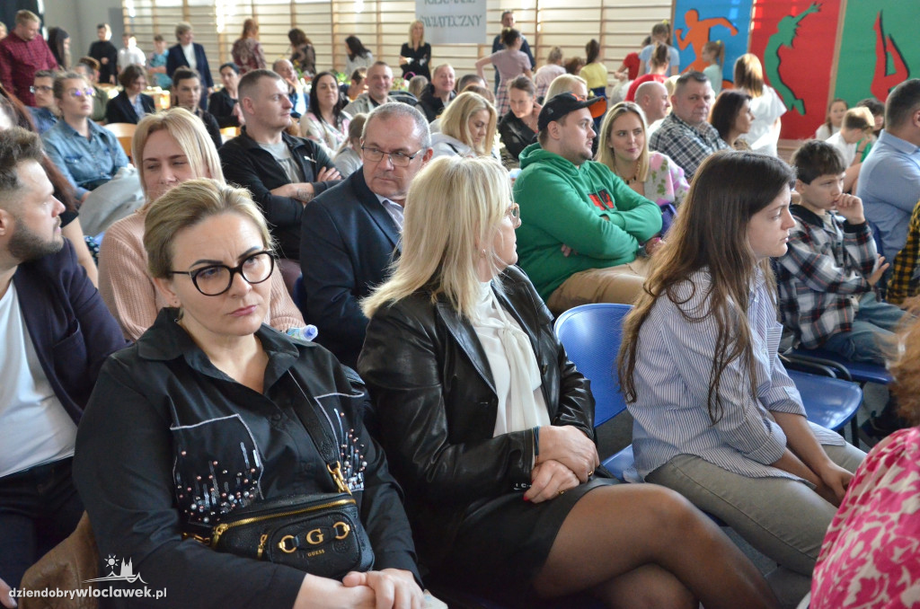 Otwarcie hali sportowej w ZS nr 2 w Brześciu Kuj.