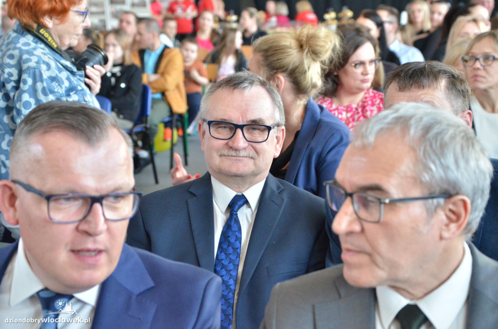 Otwarcie hali sportowej w ZS nr 2 w Brześciu Kuj.