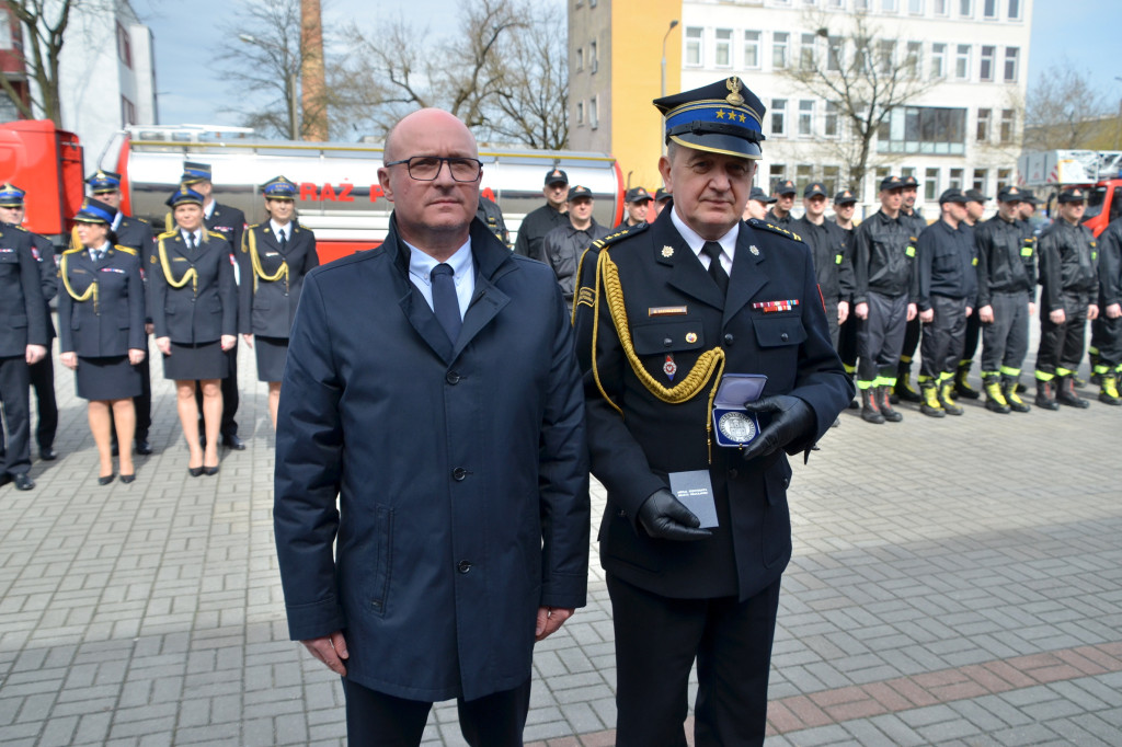 Strażacy otrzymali medal Prezydenta Włocławka