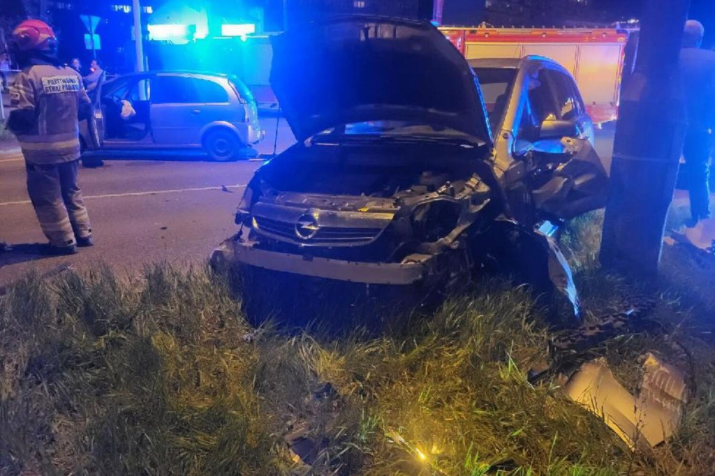 Zderzenie na skrzyżowaniu Kruszyńska/Zbiegniewskiej