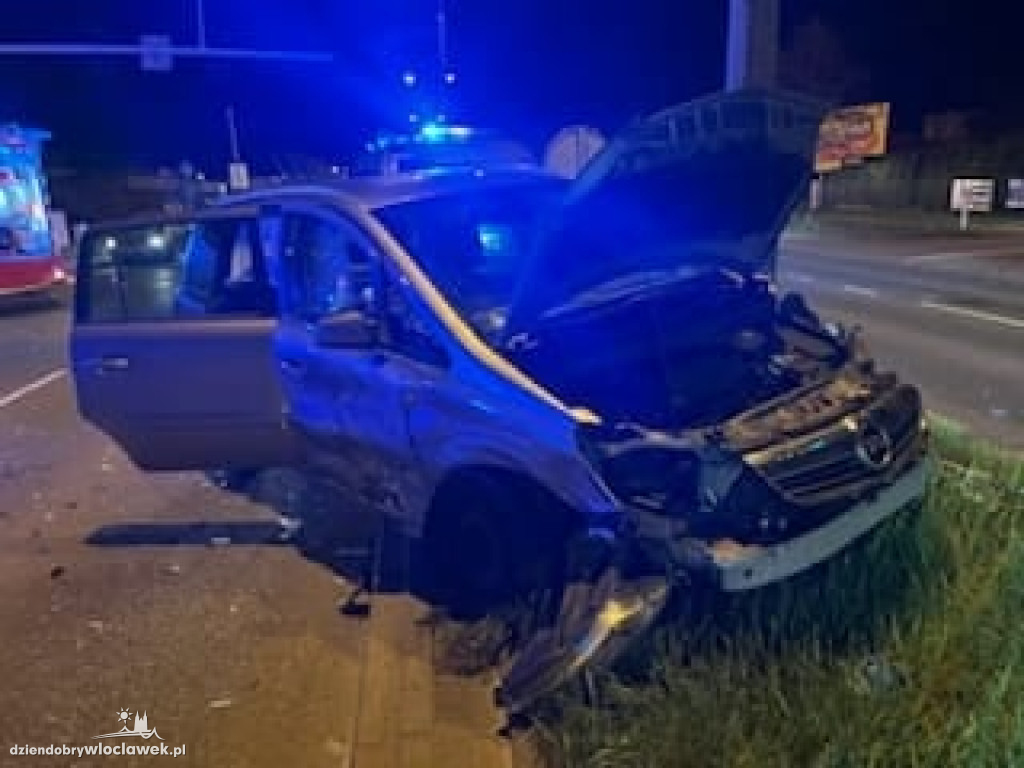 Zderzenie na skrzyżowaniu Kruszyńska/Zbiegniewskiej