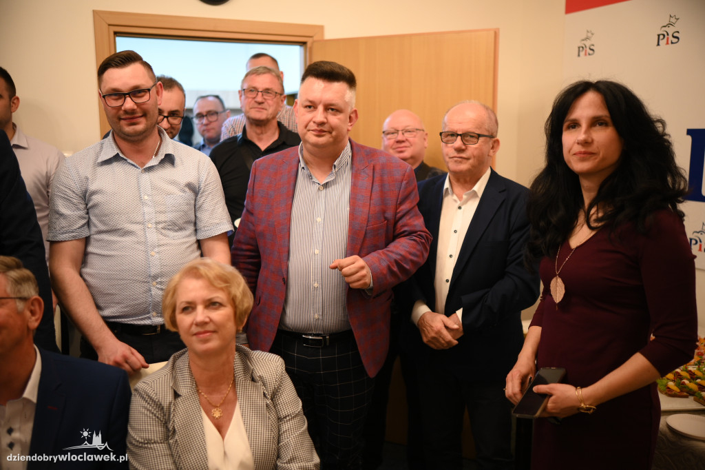 Wieczór wyborczy w biurze poselskim PiS