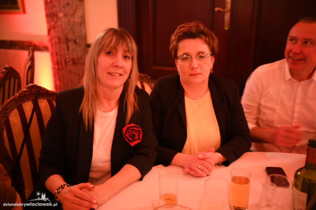 Wieczór wyborczy w Pałacu Bursztynowym