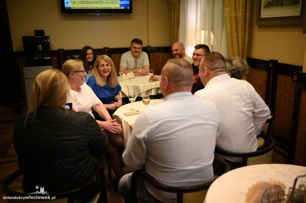 Wieczór wyborczy w Hotelu Victoria
