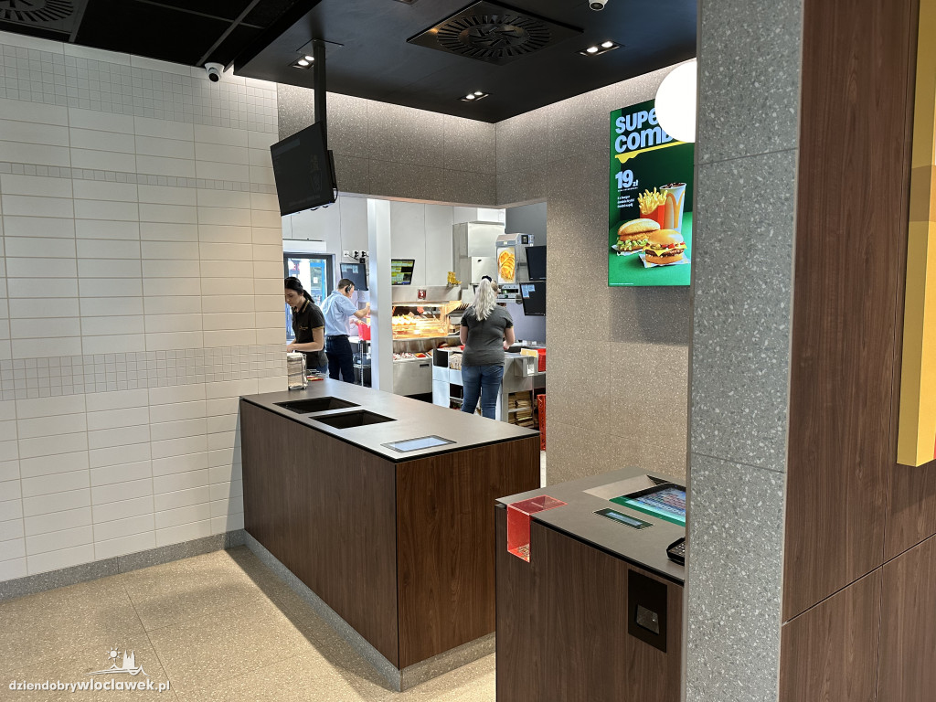 McDonald's przy Witosa już otwarty po remoncie