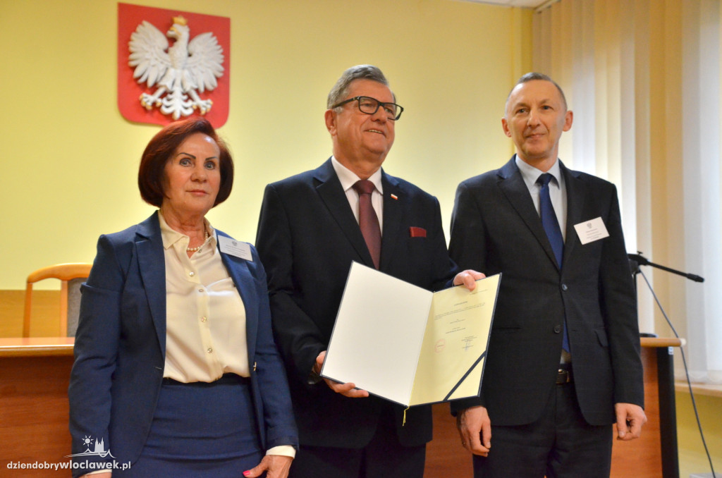 Nowi miejscy radni odebrali zaświadczenia o wyborze
