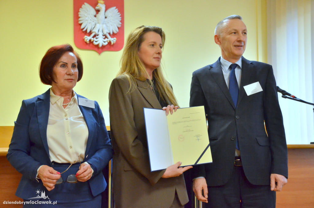 Nowi miejscy radni odebrali zaświadczenia o wyborze