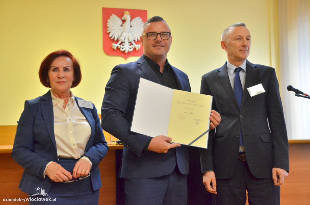Nowi miejscy radni odebrali zaświadczenia o wyborze