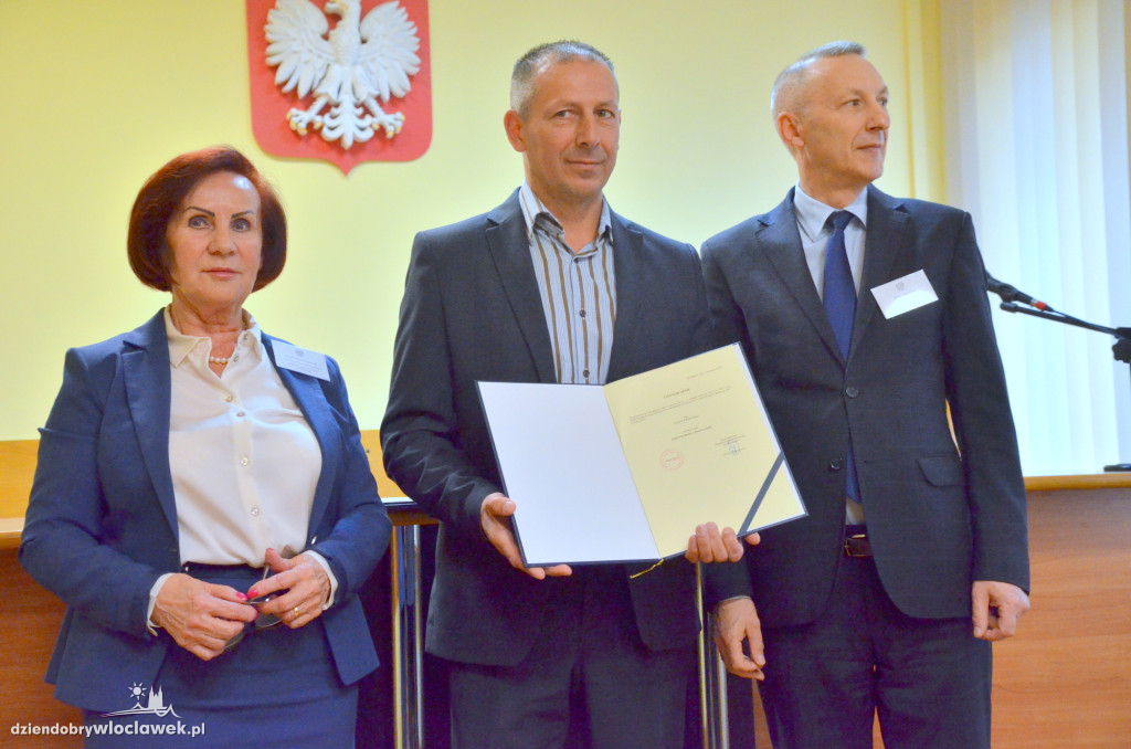 Nowi miejscy radni odebrali zaświadczenia o wyborze