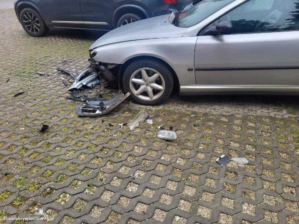 W nocy uszkodził kilka samochodów i uciekł