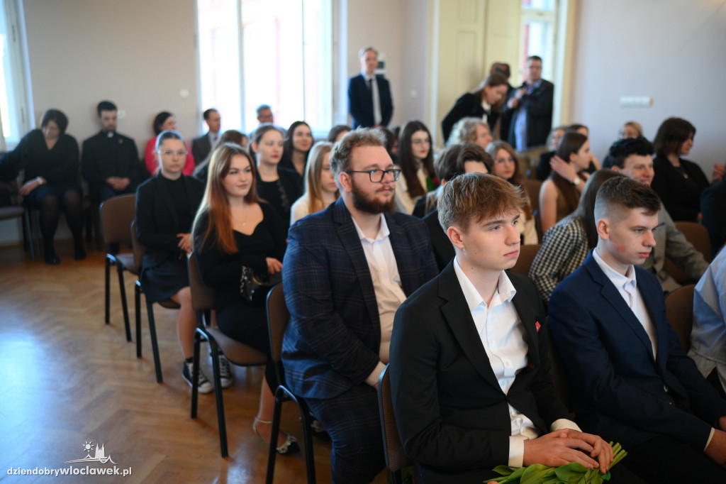 Zakończenie roku maturzystów w LZK