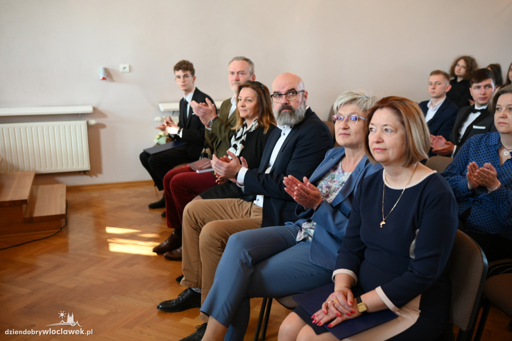 Zakończenie roku maturzystów w LZK