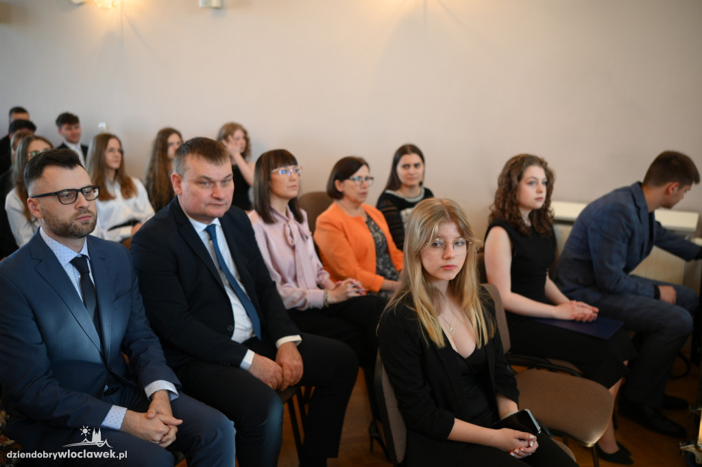 Zakończenie roku maturzystów w LZK