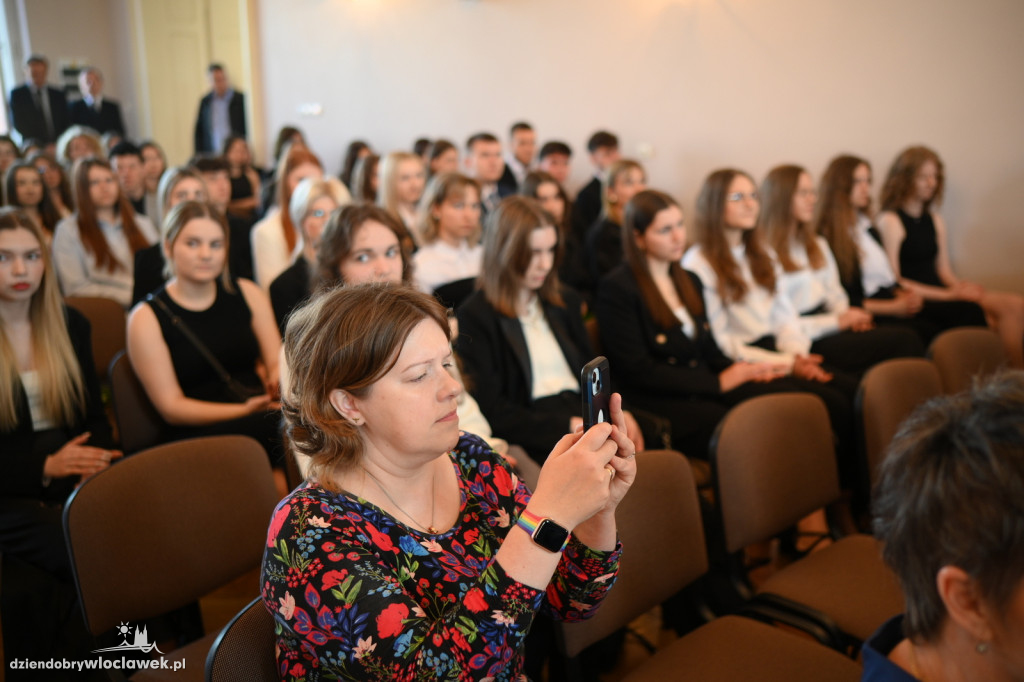 Zakończenie roku maturzystów w LZK