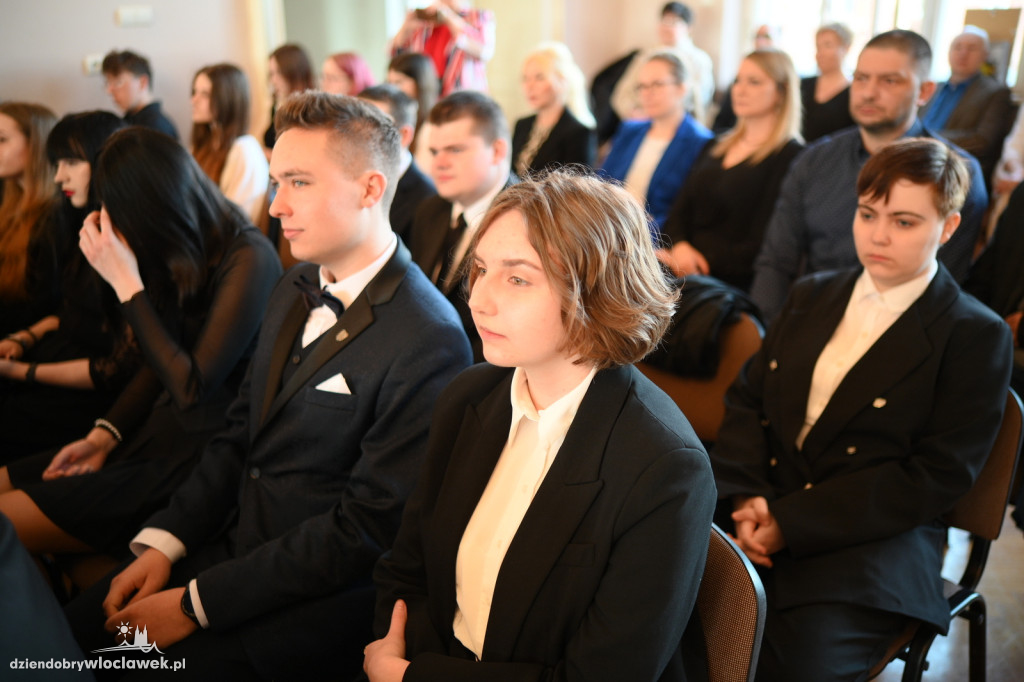Zakończenie roku maturzystów w LZK