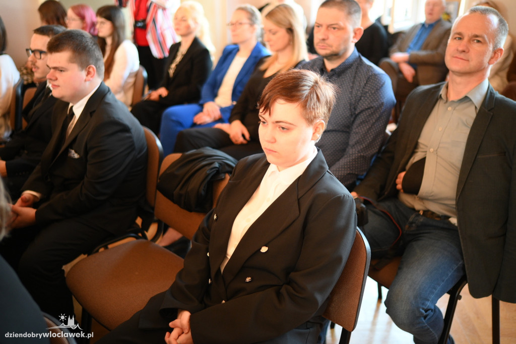 Zakończenie roku maturzystów w LZK