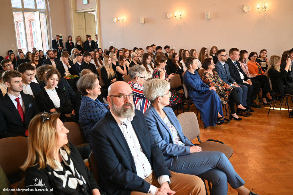Zakończenie roku maturzystów w LZK