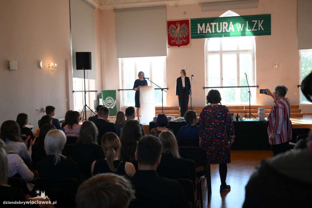 Zakończenie roku maturzystów w LZK