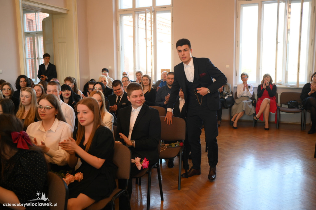 Zakończenie roku maturzystów w LZK