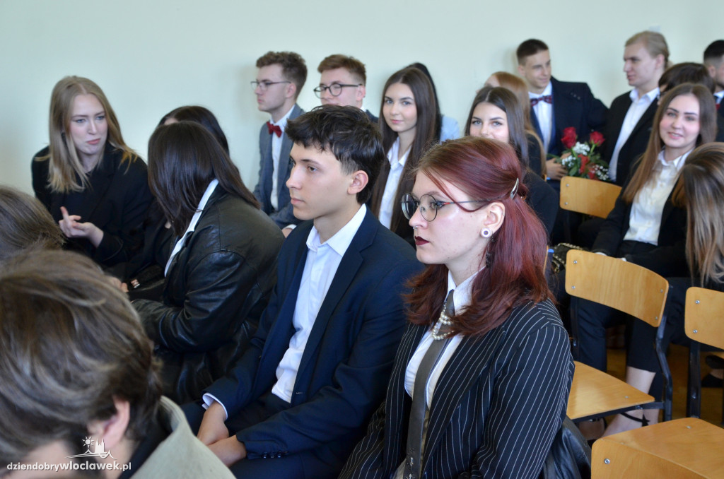 Maturzyści skończyli naukę w LMK