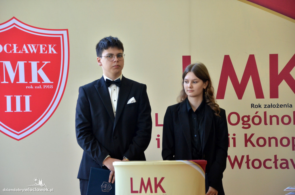 Maturzyści skończyli naukę w LMK