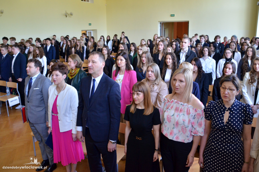 Maturzyści skończyli naukę w LMK