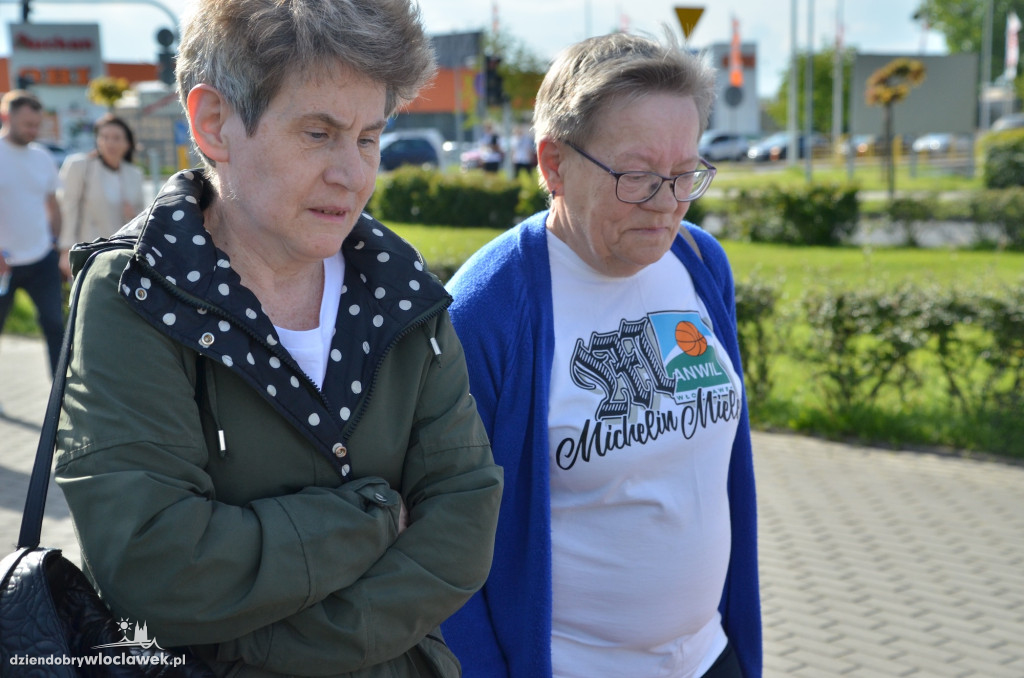 Kibice Anwilu w drodze na derby