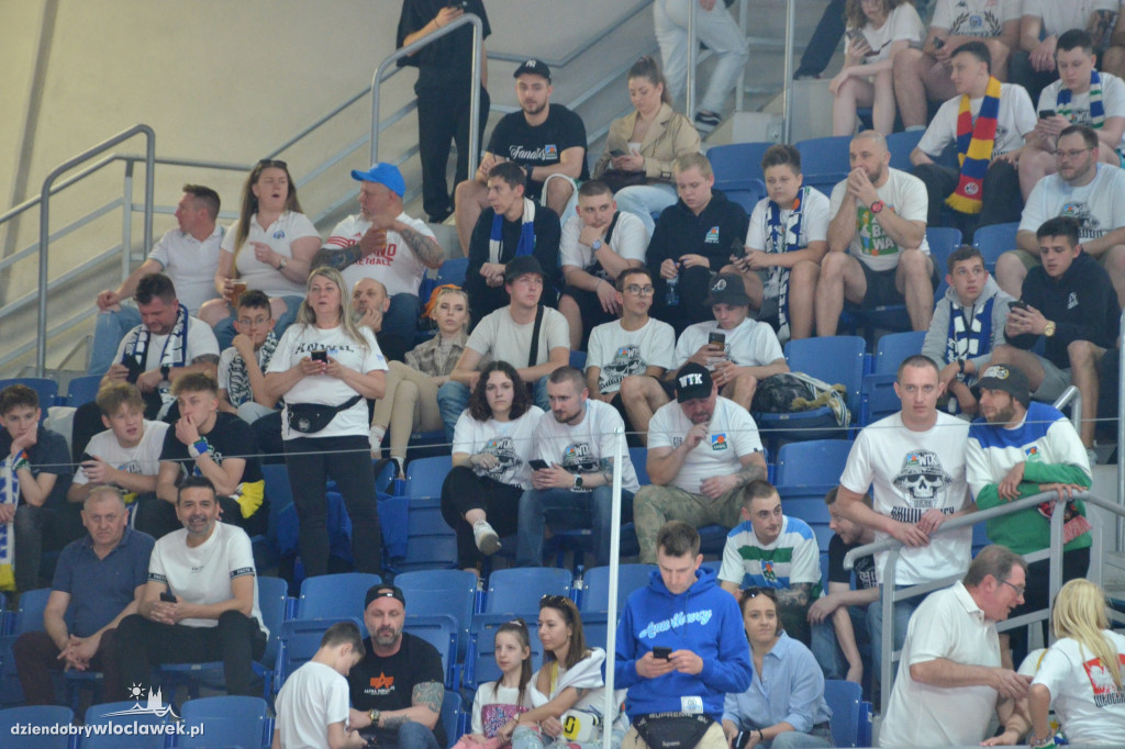 Kibice na meczu Anwil vs Twarde Pierniki