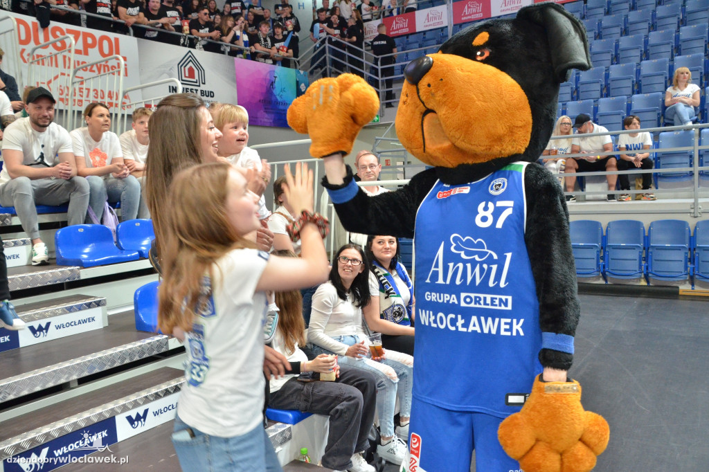 Kibice na meczu Anwil vs Twarde Pierniki