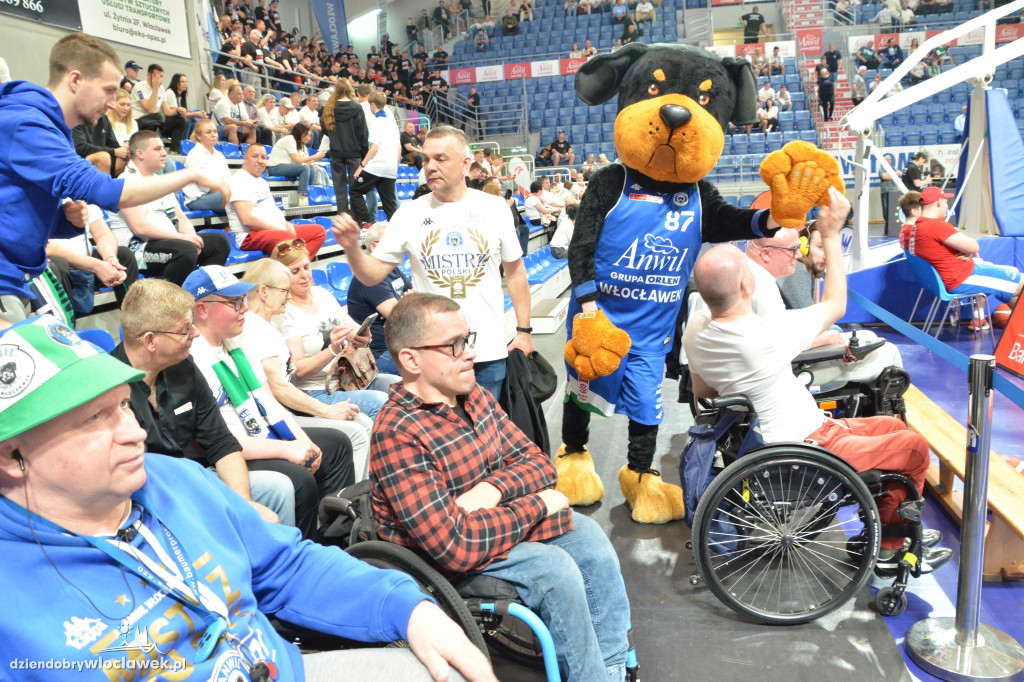 Kibice na meczu Anwil vs Twarde Pierniki