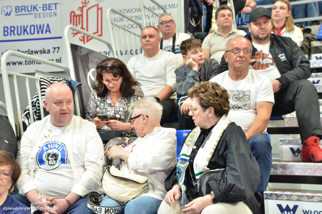 Kibice na meczu Anwil vs Twarde Pierniki