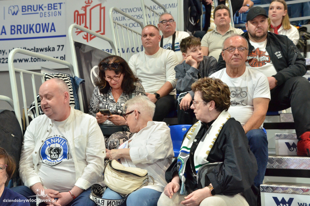 Kibice na meczu Anwil vs Twarde Pierniki