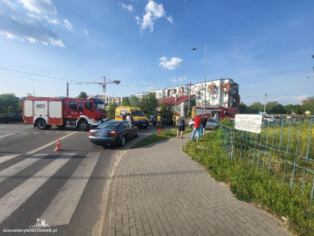 Wypadek na skrzyżowaniu Kapitulnej z Miłą