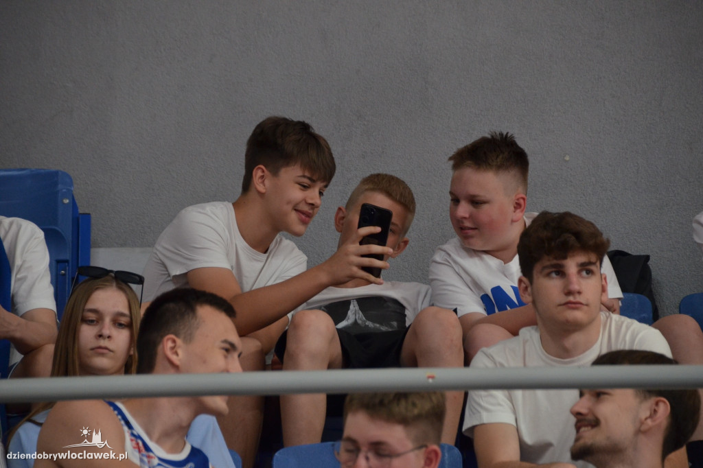 Kibice na meczu nr 2 Anwil vs Spójnia